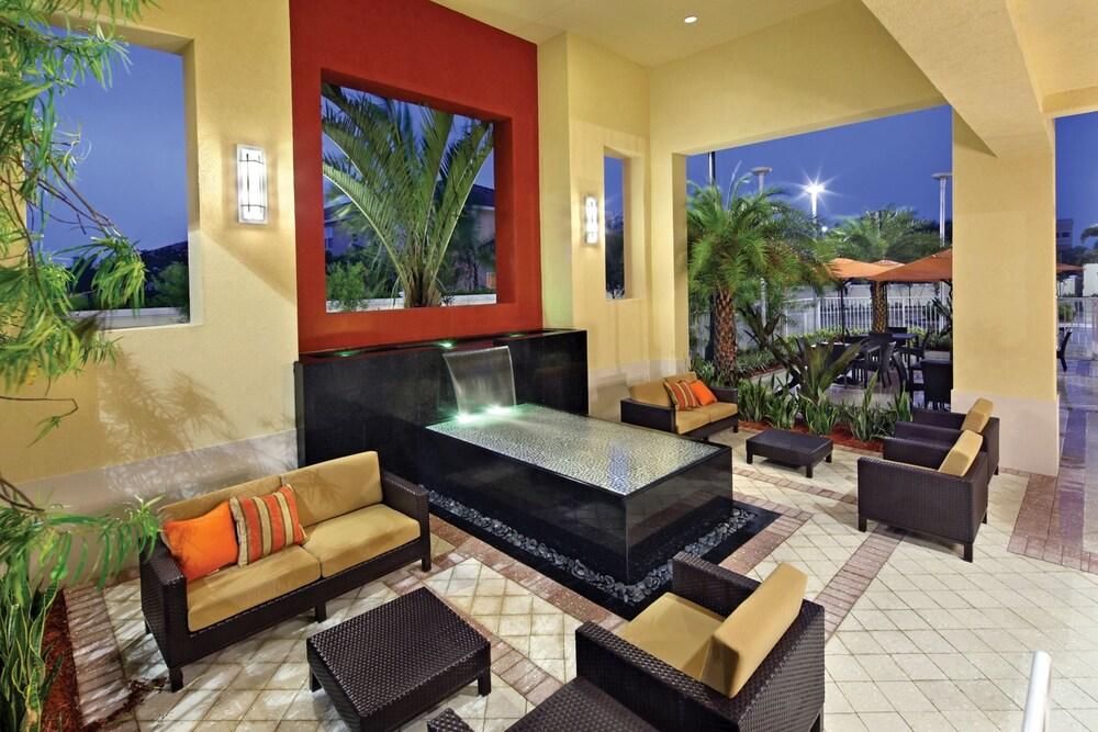 Courtyard By Marriott Miami Homestead Exterior photo
